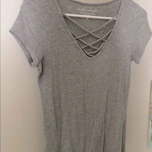 Hollister cross cross neck shirt